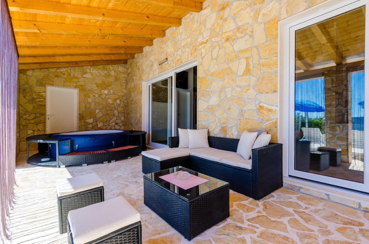 Villa Mateo With Private Pool Gruda Exterior photo