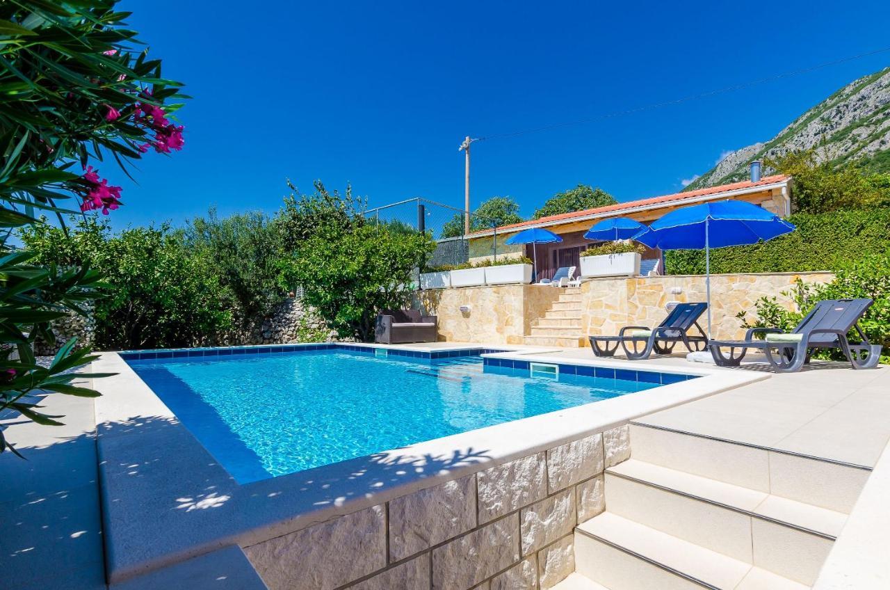 Villa Mateo With Private Pool Gruda Exterior photo
